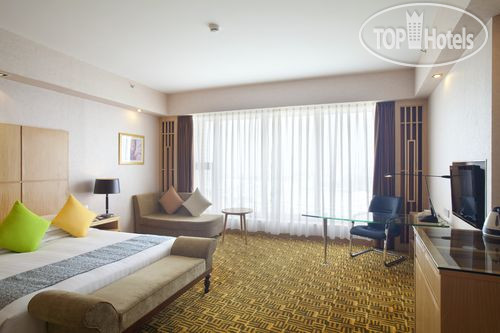 New photos from tourists Crowne Plaza Zhanjiang 5*