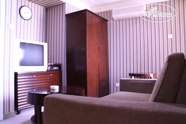 New photos from tourists Jinqiao Apartment 4*