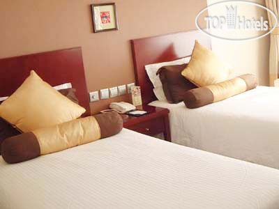 New photos from tourists Landmark Towers 4*