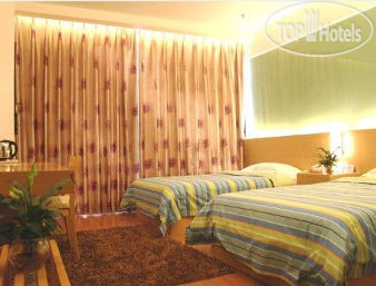 New photos from tourists Super 8 Hotel Beijing South Railway Station North Square