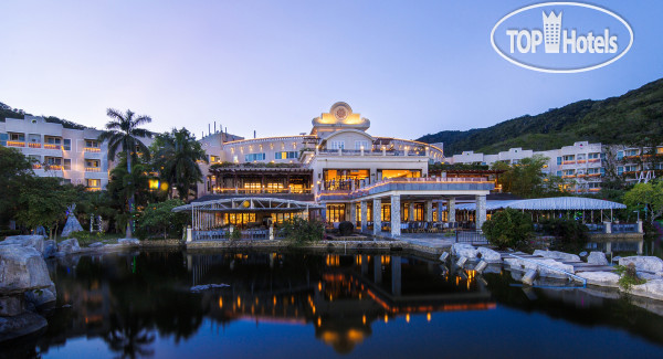 Hotelier's photos Cactus Resort Sanya 4*