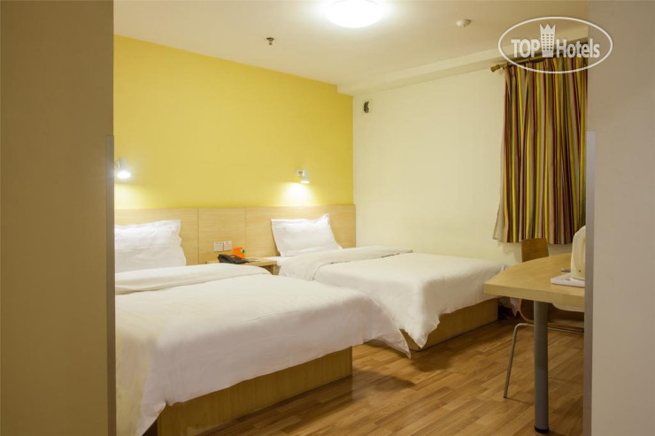 Hotelier's photos 7Days Inn Sanya Pedestrain Street Food Square 2*