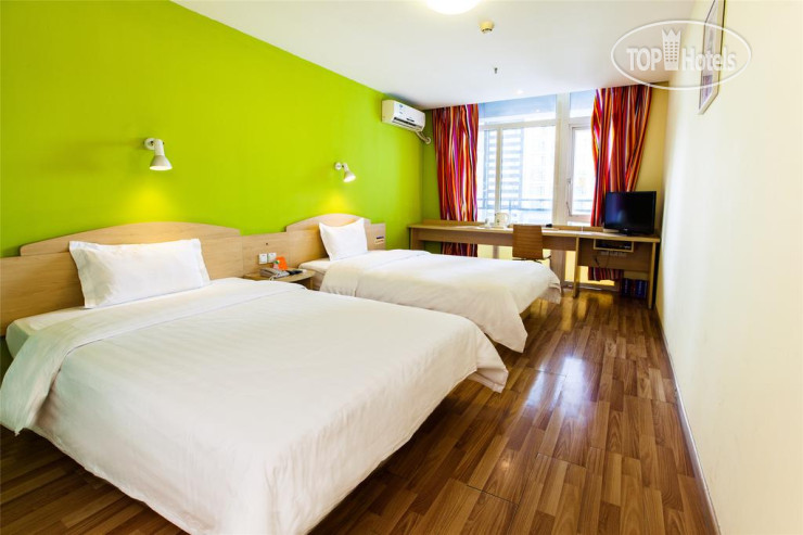 New photos from tourists 7Days Inn Sanya Pedestrain Street Food Square 2*