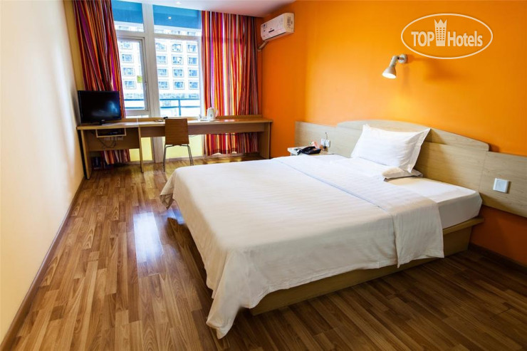 Hotel photo 7Days Inn Haikou Bin Jiang Road 2*
