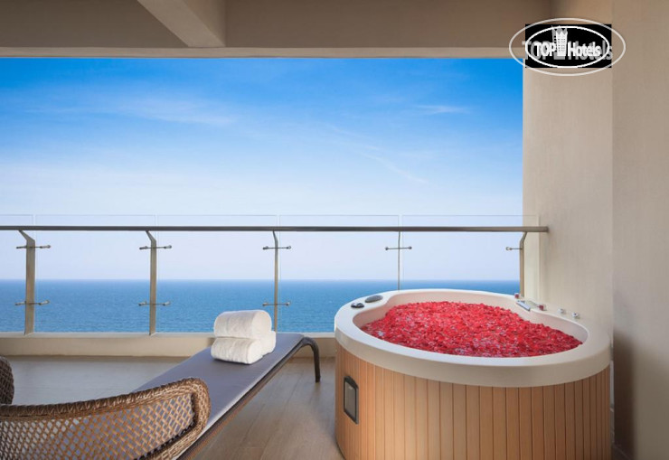 New photos from tourists Aloha Oceanfront Suite Resort 5*