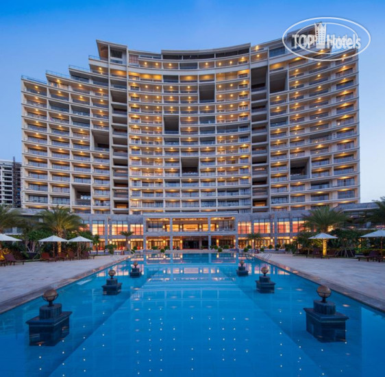 Hotelier's photos Aloha Oceanfront Suite Resort 5*