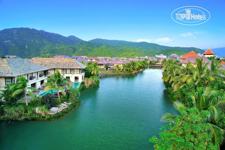 Hotelier's photos Yalong Bay Villas & SPA Resort 5*