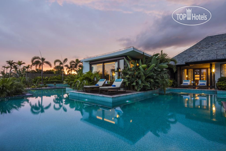 New photos from tourists Hilton Wenchang 5*