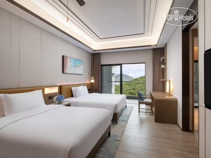 Hotelier's photos Holiday Inn Suites Sanya Yalong Bay 5*
