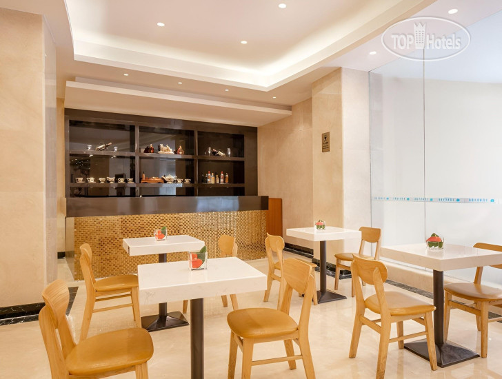Hotel photo Hyton 4*