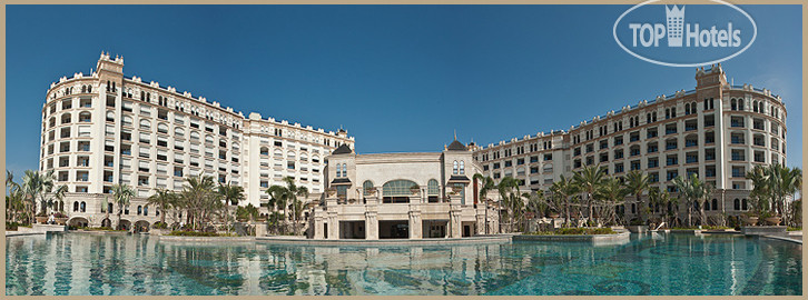 Hotelier's photos Crowne Plaza Resort Sanya Bay 5*