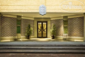 Фото @ Gallery Suites