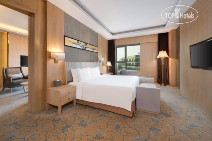 Hotelier's photos Crowne Plaza Shanghai Noah Square 5*