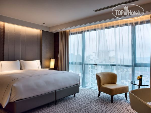 Hotel photo Amara Signature Shanghai 5*