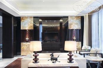 New photos from tourists Holiday Inn Shanghai Jinxiu 4*