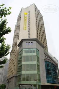 Hotelier's photos Puxi New Century 4*