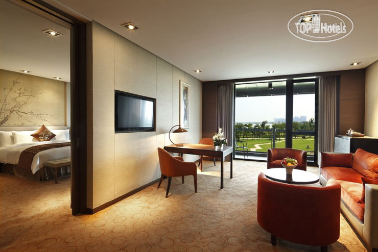 New photos from tourists Crowne Plaza Xuzhou Dalong Lake 5*