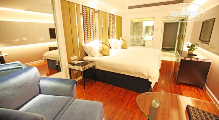 New photos from tourists Holiday Wuyang 4*