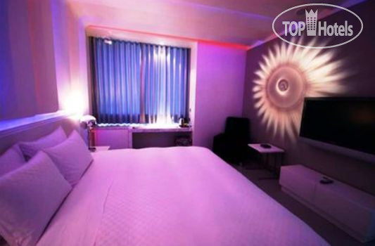 Hotel photo Eight Zone 4*