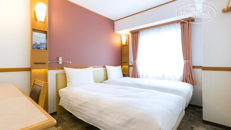 Фотографии отеля  Toyoko Inn Nihombashi Bakurocho 3*