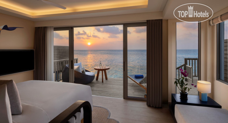 Hotelier's photos Avani Fares Maldives Resort 5*