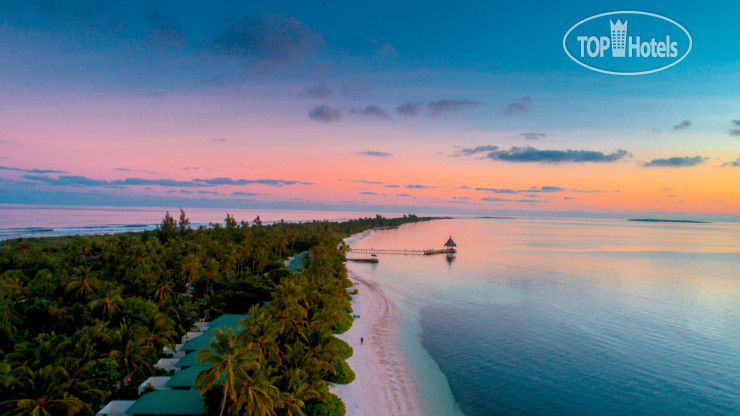 Новые добавленные фото туристов Canareef Resort Maldives 4*