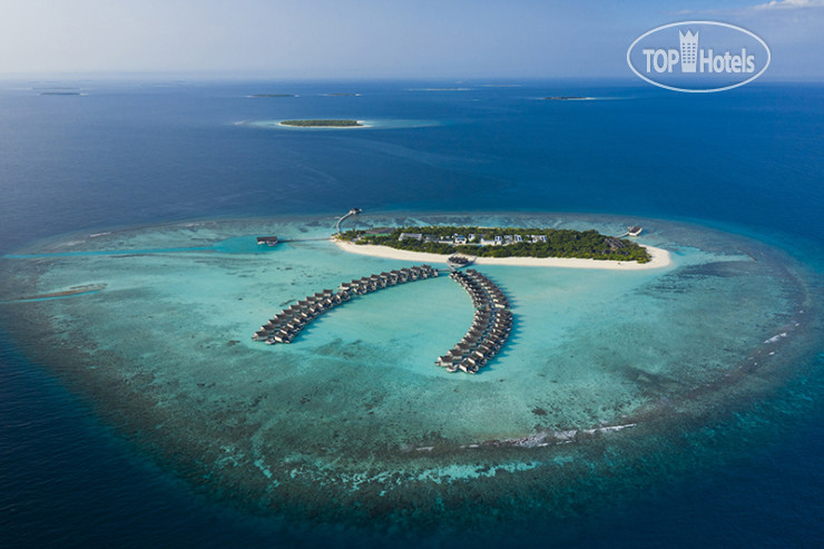Hotelier's photos Kuredhivaru Resort and Spa 5*