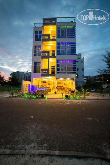 Hotel photo The White Harp Beach Hotel 4*