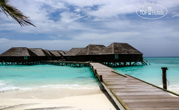 Hotelier's photos Crown Beach Hotel Maldives 4*