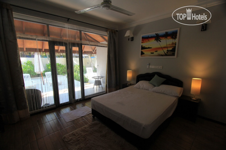 New photos from tourists Local Island Inn