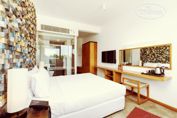 New photos from tourists ME Colombo 4*