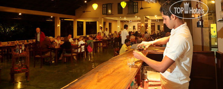 New photos from tourists Kassapa Lions Rock 3*