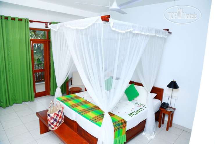 Hotel photo Rockside Beach Resort 4*