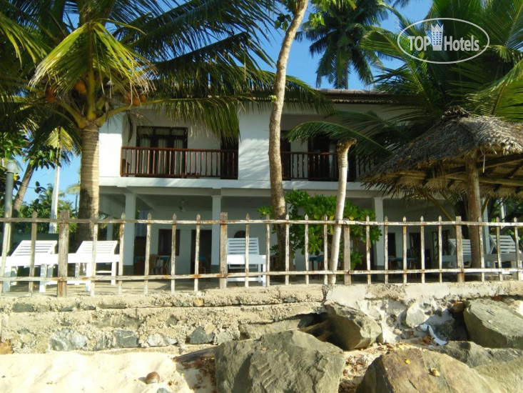 New photos from tourists Rock Beach Villa Talpe