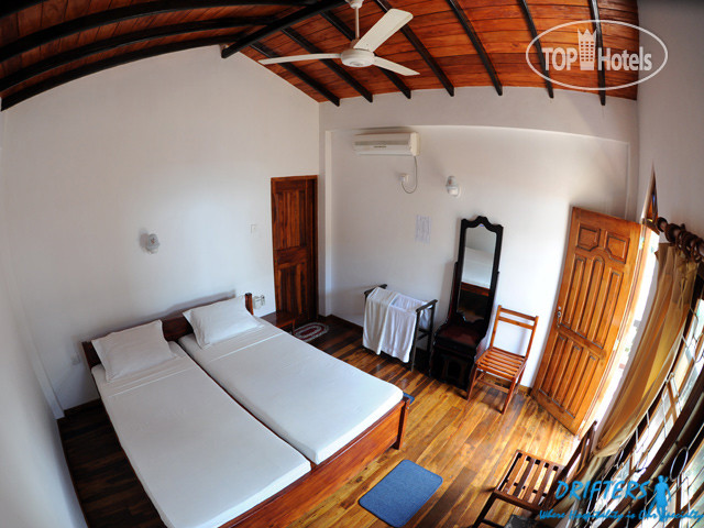 New photos from tourists Drifters Hotel 4*