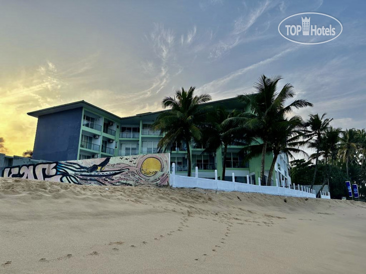 Фотографии отельера Hikkaduwa Beach Hotel 3*