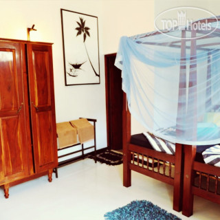 Main Reef Guest House 