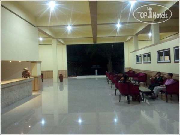 New photos from tourists Honors Club