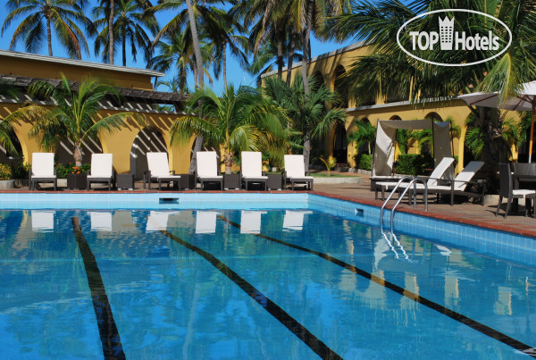 Фото Talk of the Town Hotel & Beach Club