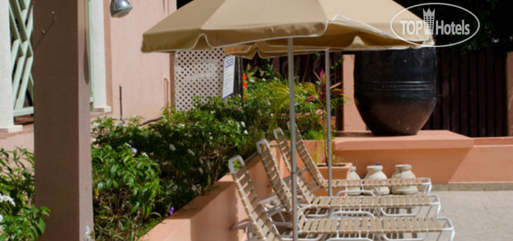 Hotelier's photos Travellers Palm Resort 4*