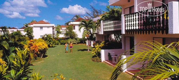 Hotel photo Rockley Plum Tree Club 3*