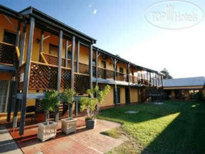 Hotelier's photos Best Western Colonial Motel 3*