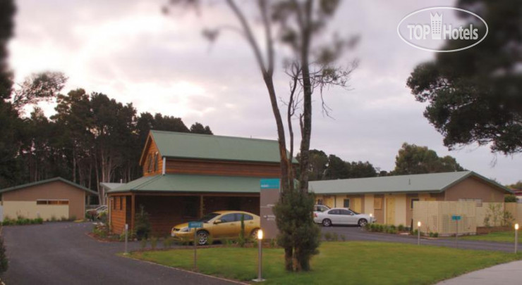 Фото  Strahan Motel