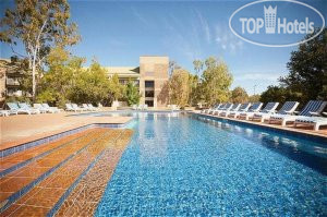 Hotelier's photos DoubleTree by Hilton Hotel Alice Springs 4*