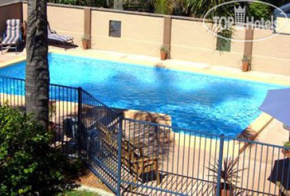 Hotelier's photos Best Western Bridge View Motel 3*