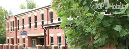 Hotelier's photos Best Western Lake Inn 4*