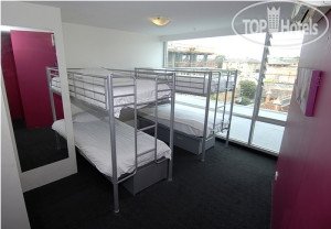 Photos Base St Kilda Hostel