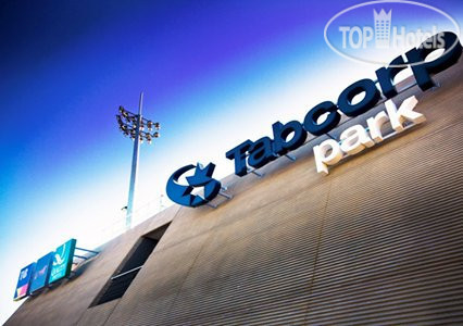 Hotel photo Quality Hotel Tabcorp Park Melton South 4*