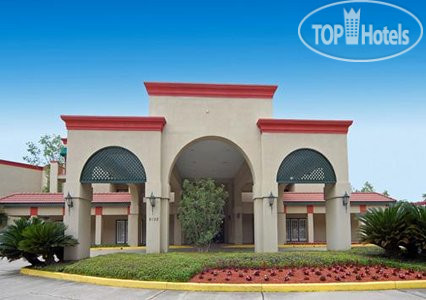 Hotelier's photos Quality Inn Baton Rouge 3*