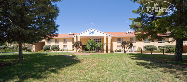 Hotel photo Ibis Styles Canberra Narrabundah 3*